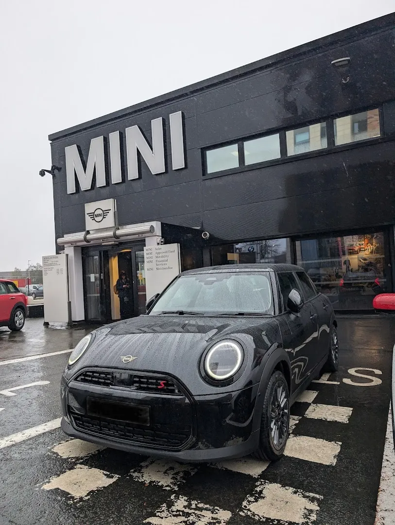 Douglas Park MINI Glasgow photo 10