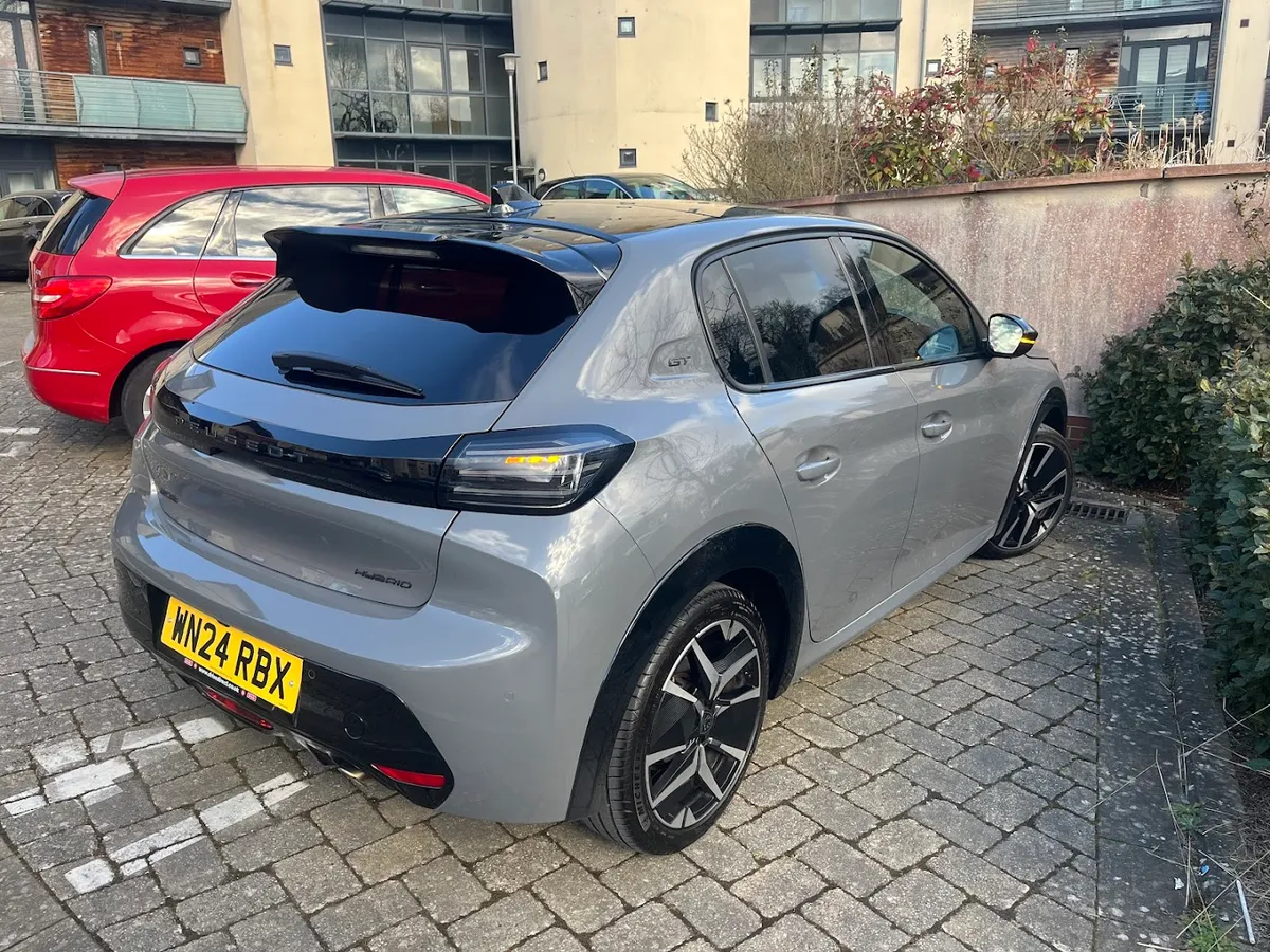 drivedirect Bristol North — Car dealer in Bristol