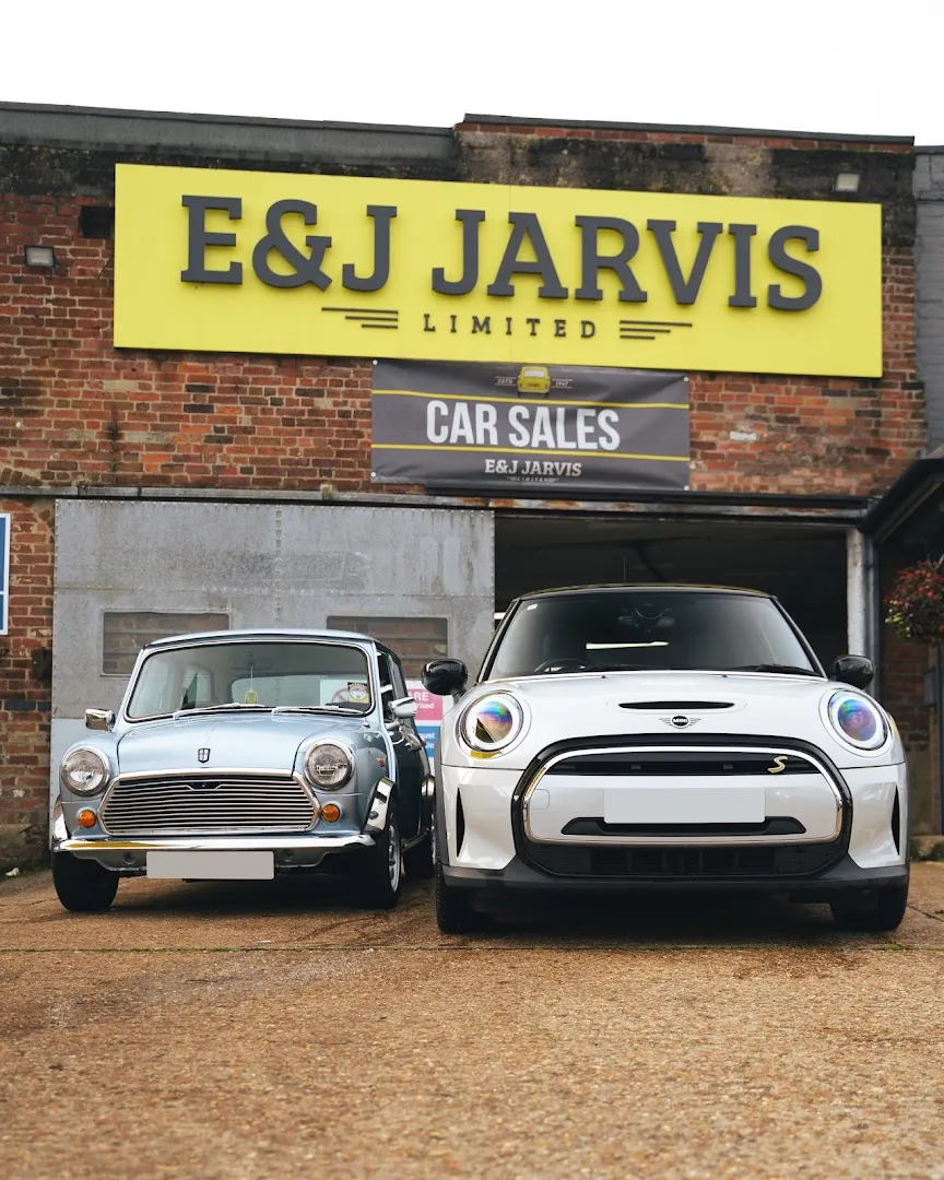 E&J JARVIS LTD photo 7