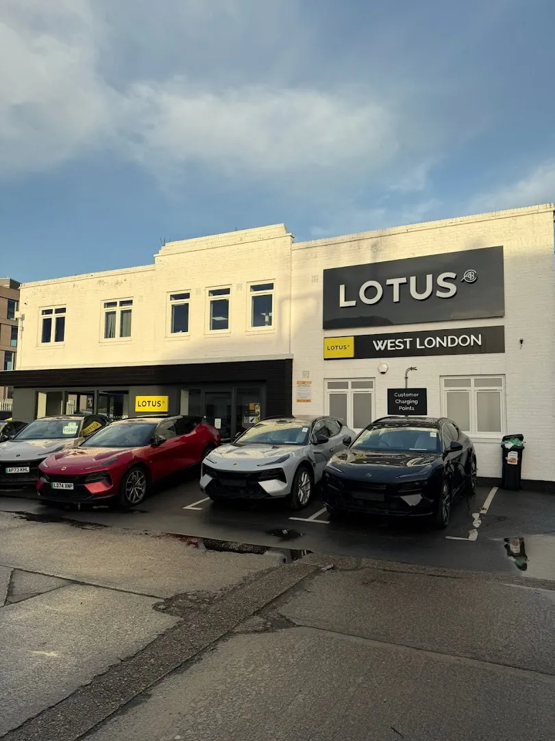 Endeavour Lotus West London photo 2