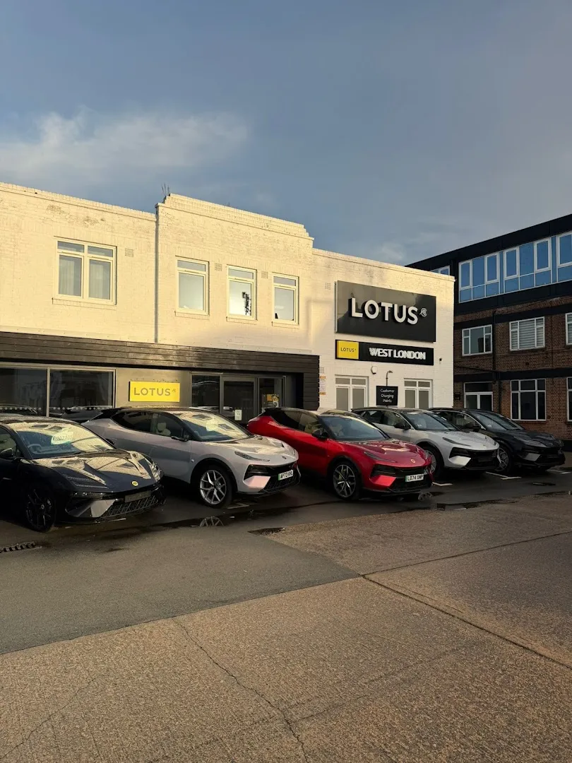 Endeavour Lotus West London photo 7