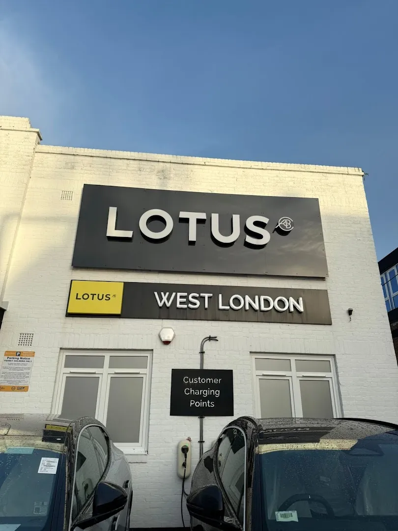 Endeavour Lotus West London photo 8