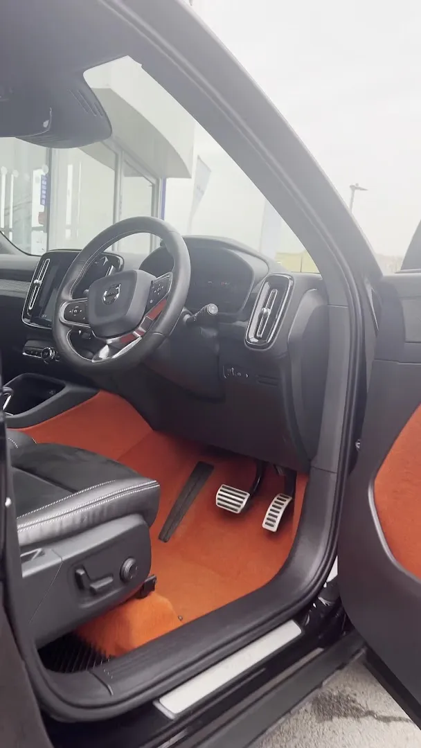 Endeavour Volvo North West London photo 2