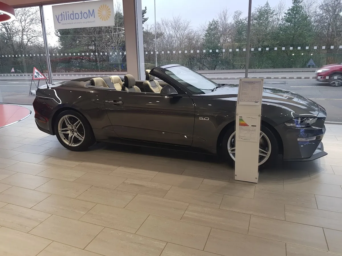 Evans Halshaw Ford Glasgow photo 10