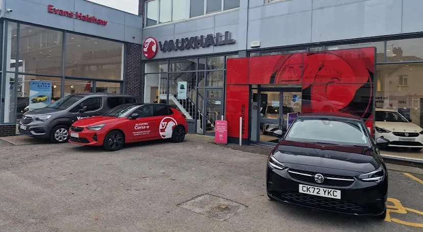 Evans Halshaw Vauxhall Cardiff — Vauxhall dealer in Cardiff
