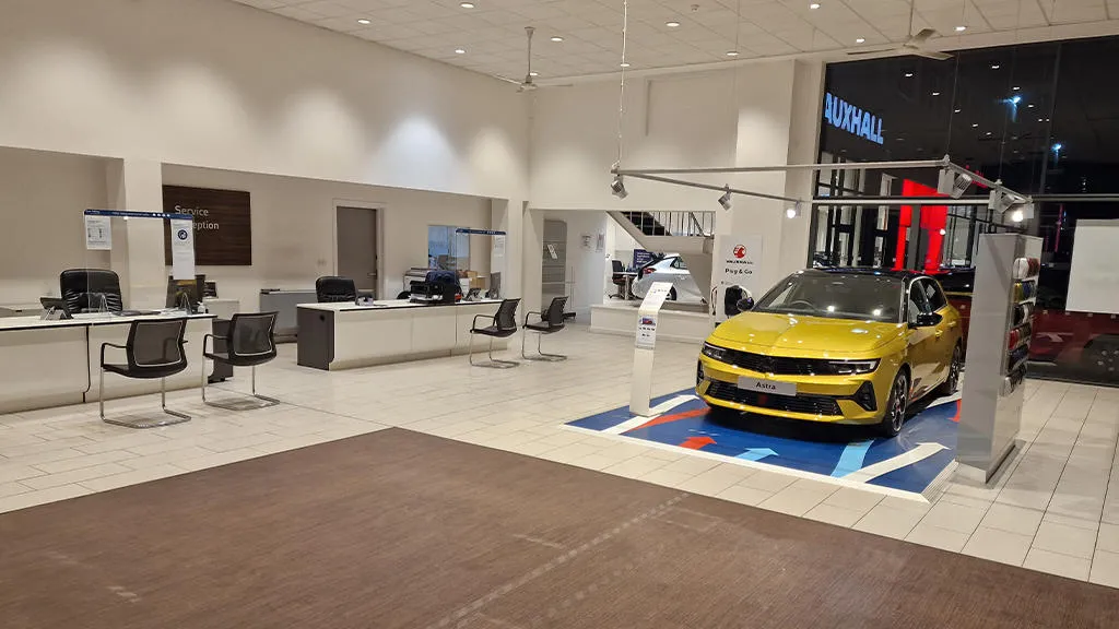 Evans Halshaw Vauxhall Cardiff photo 9