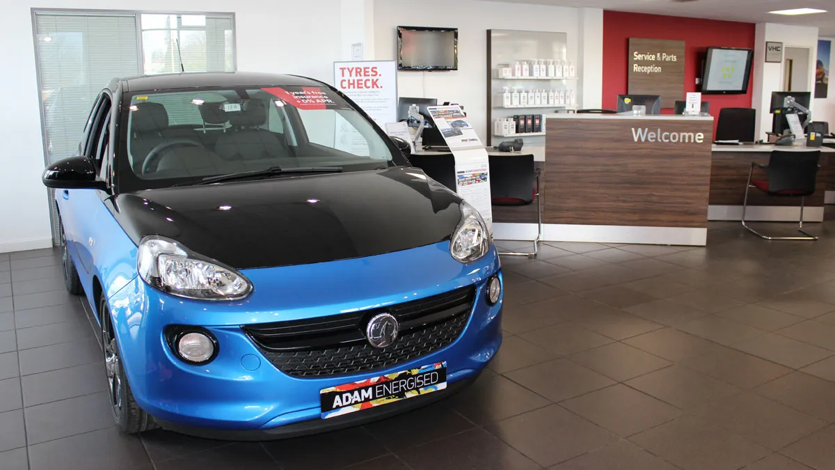 Evans Halshaw Vauxhall Nottingham photo 10