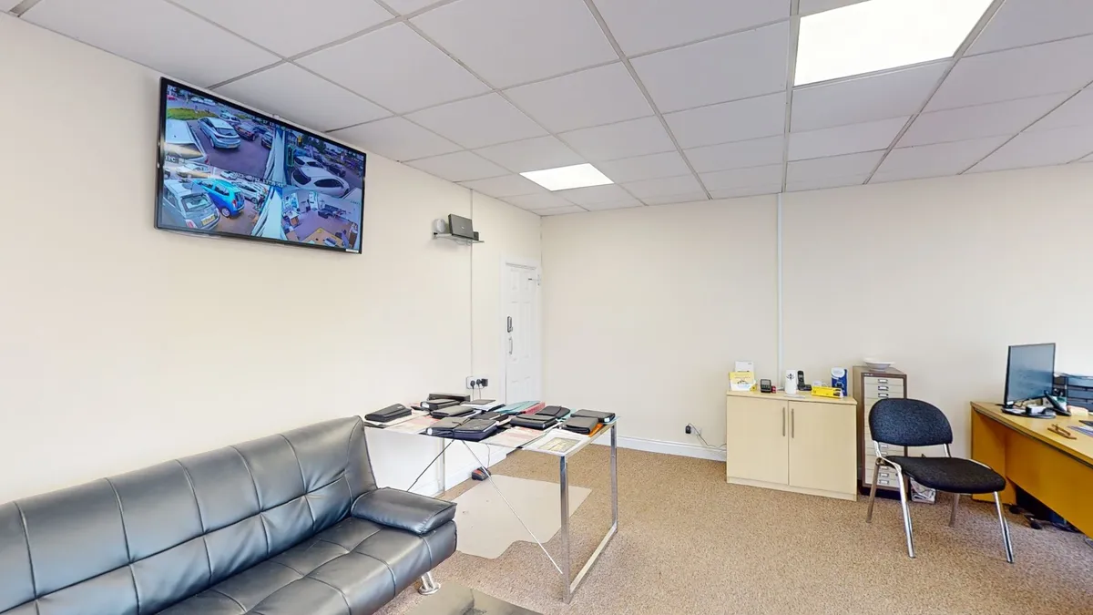 Everything Automotive photo 3