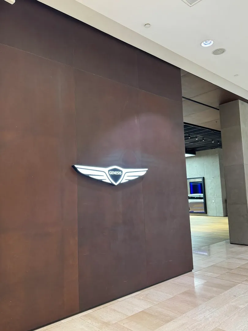 Genesis Studio London Westfield photo 8