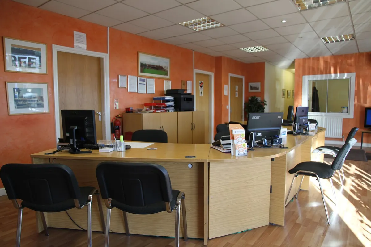 Georgesons Cars Anfield photo 2