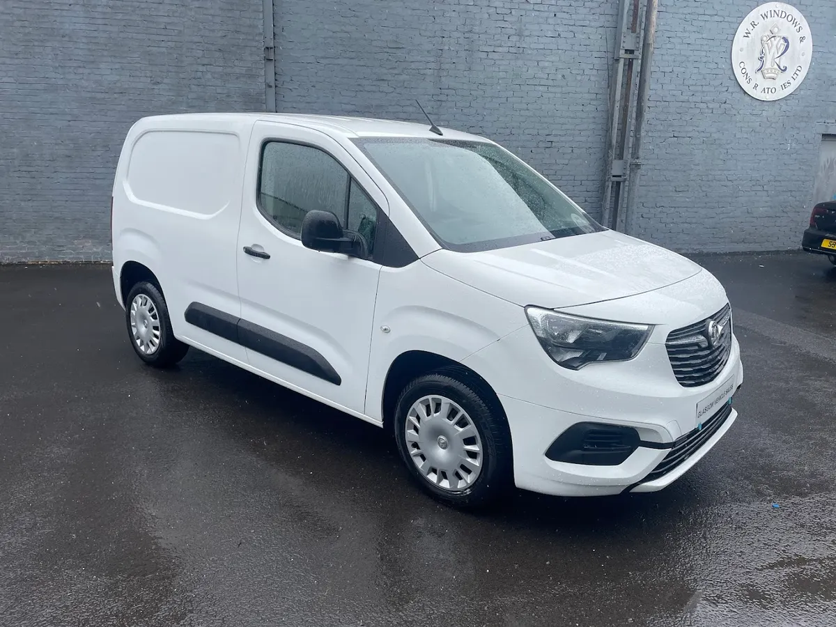 Glasgow Vehicle Sales photo 10