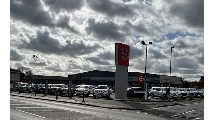 Glyn Hopkin Nissan Ipswich photo 3
