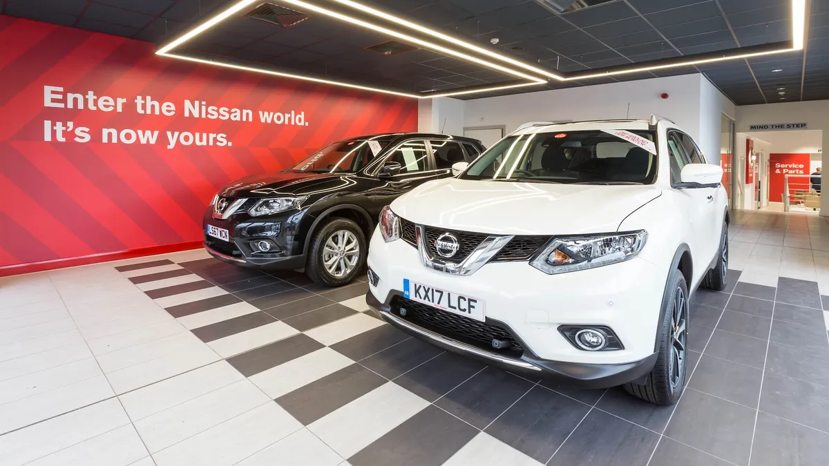 Glyn Hopkin Nissan Ipswich photo 10