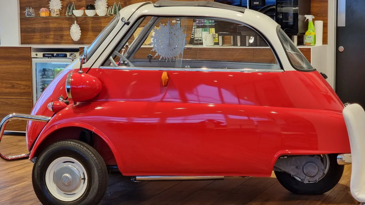 Group 1 Lincoln BMW — BMW dealer in Lincoln