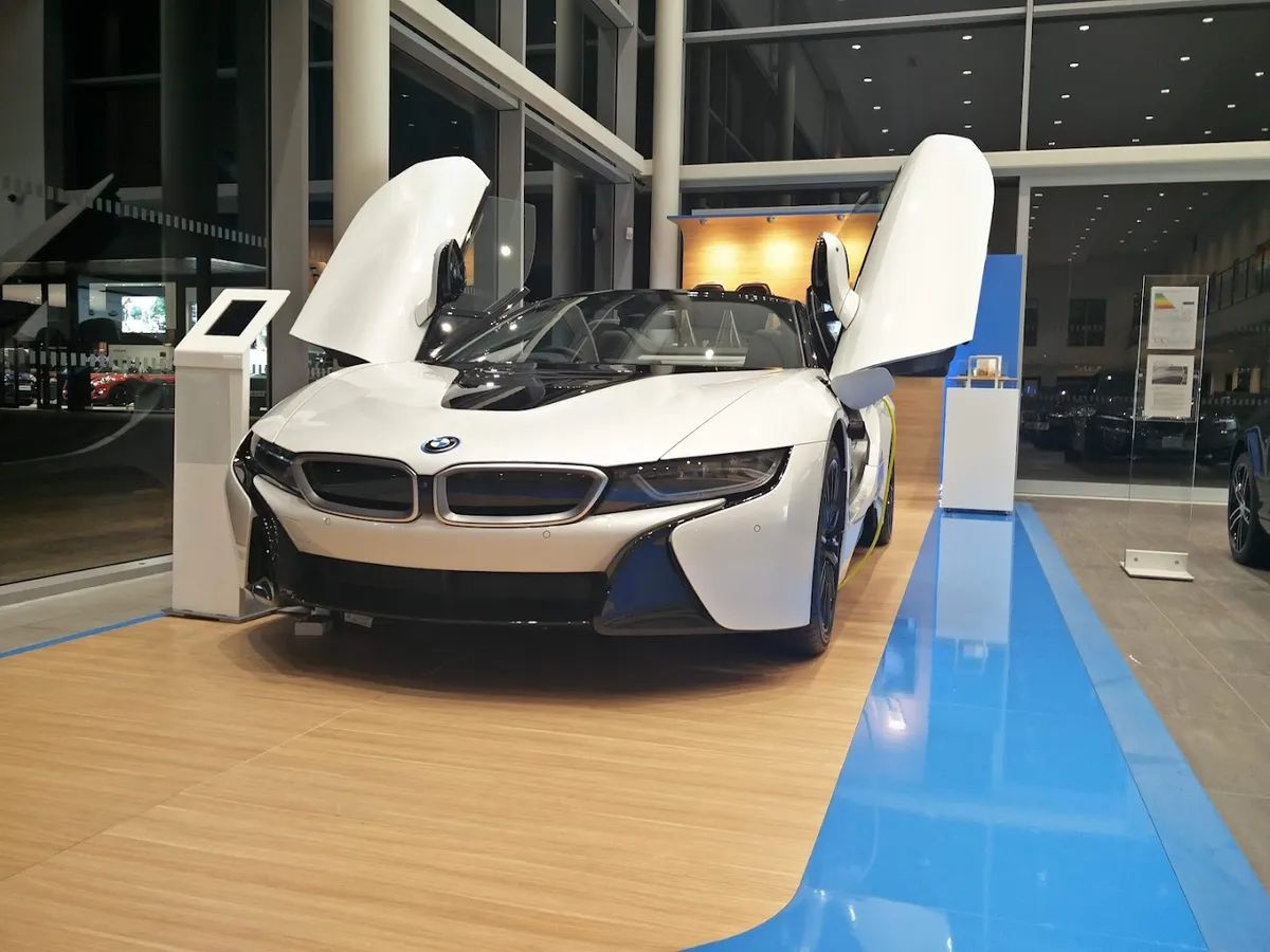 Group 1 Lincoln BMW photo 6