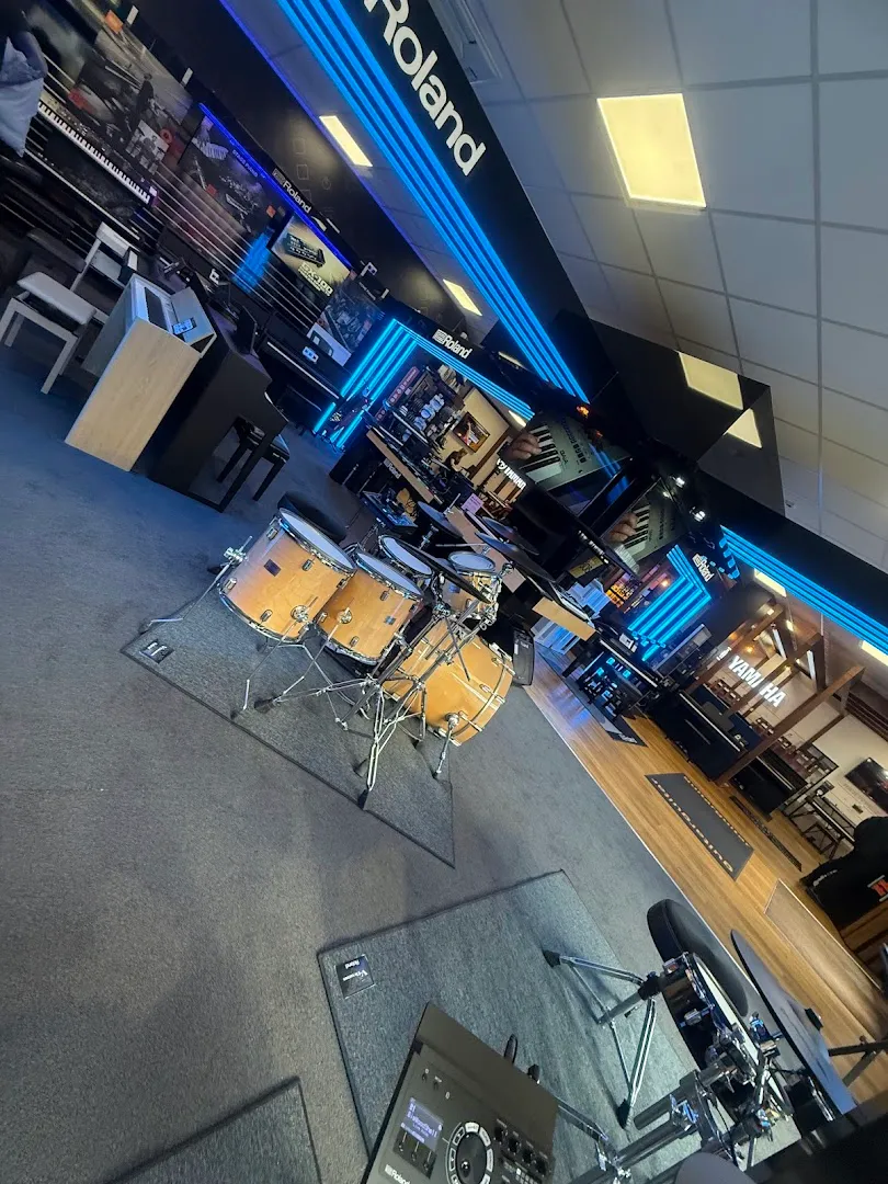 guitarguitar Glasgow photo 9