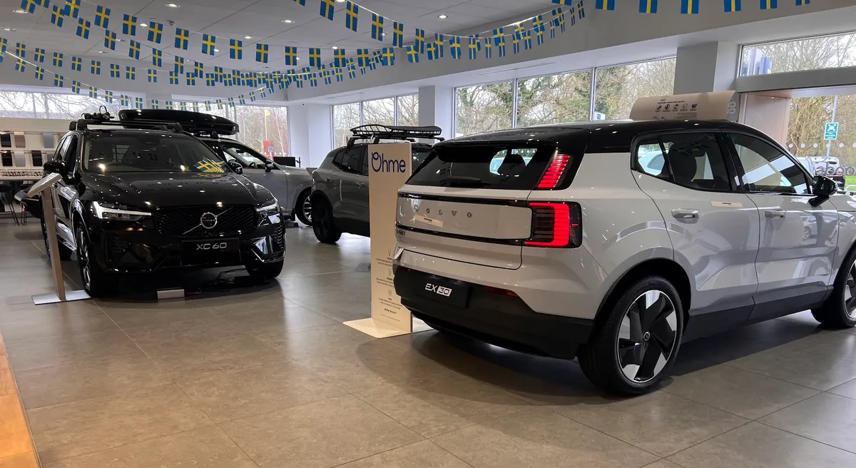 Harwoods Volvo Crawley photo 4