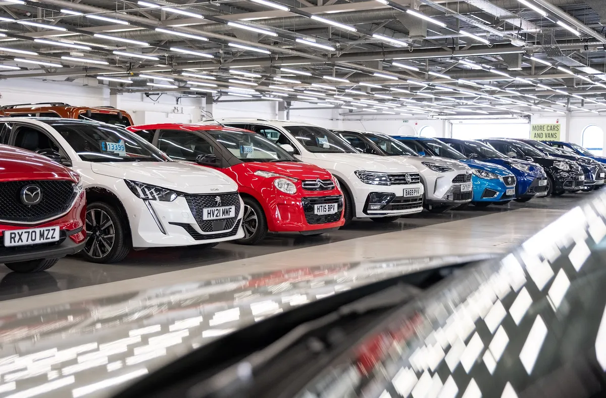 Hendy Car Store photo 2