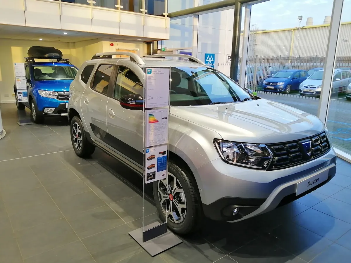 Hendy Renault Portsmouth photo 4