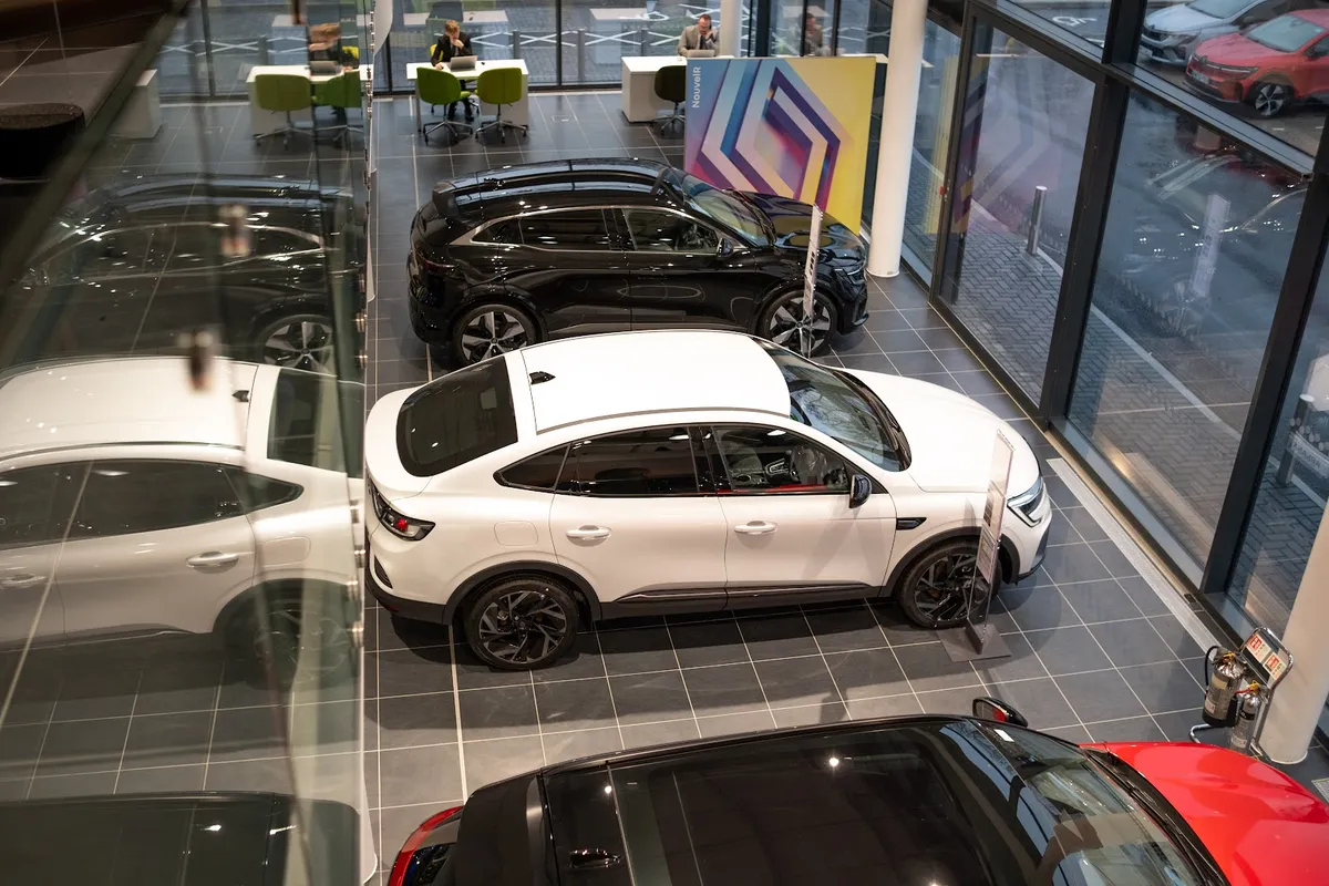 Hendy Renault Southampton photo 5