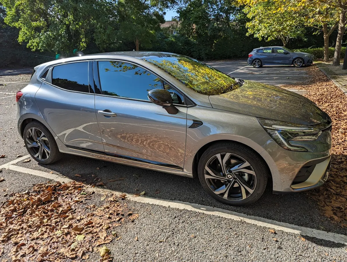 Hendy Renault Southampton photo 8