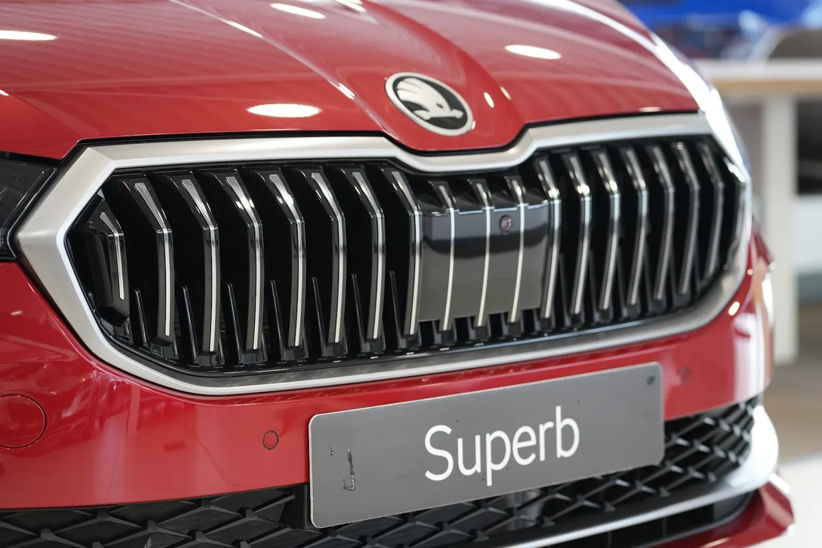 Henrys Škoda Glasgow photo 9