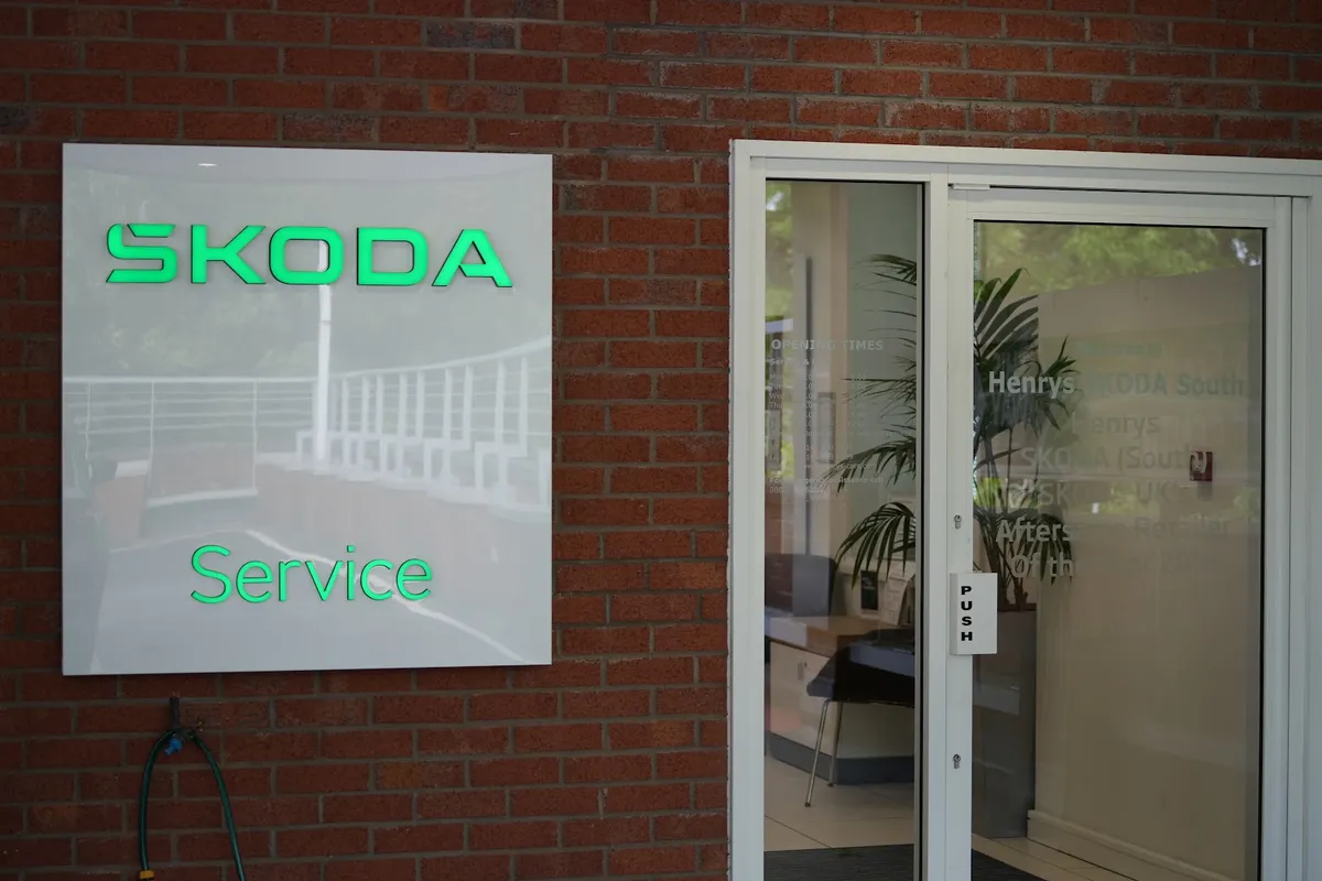 Henrys Škoda (South) Service Centre — Auto repair shop in Glasgow