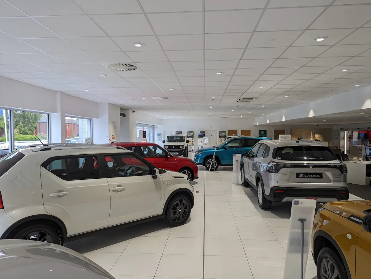 Henrys Suzuki Glasgow photo 10