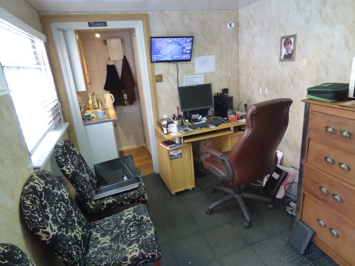 HF Bows | Buy & Sell Your Car Sheffield — Used car dealer in Sheffield