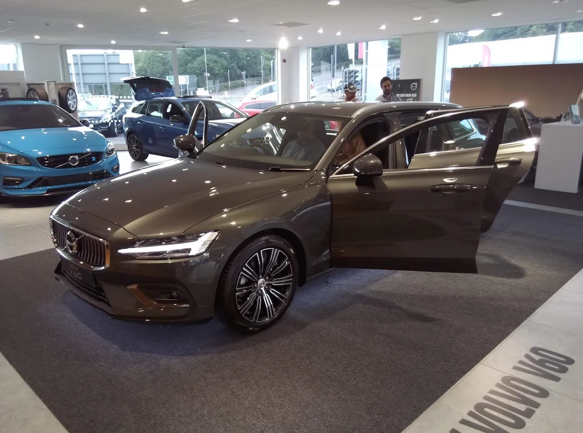 Holdcroft Volvo Stoke photo 5