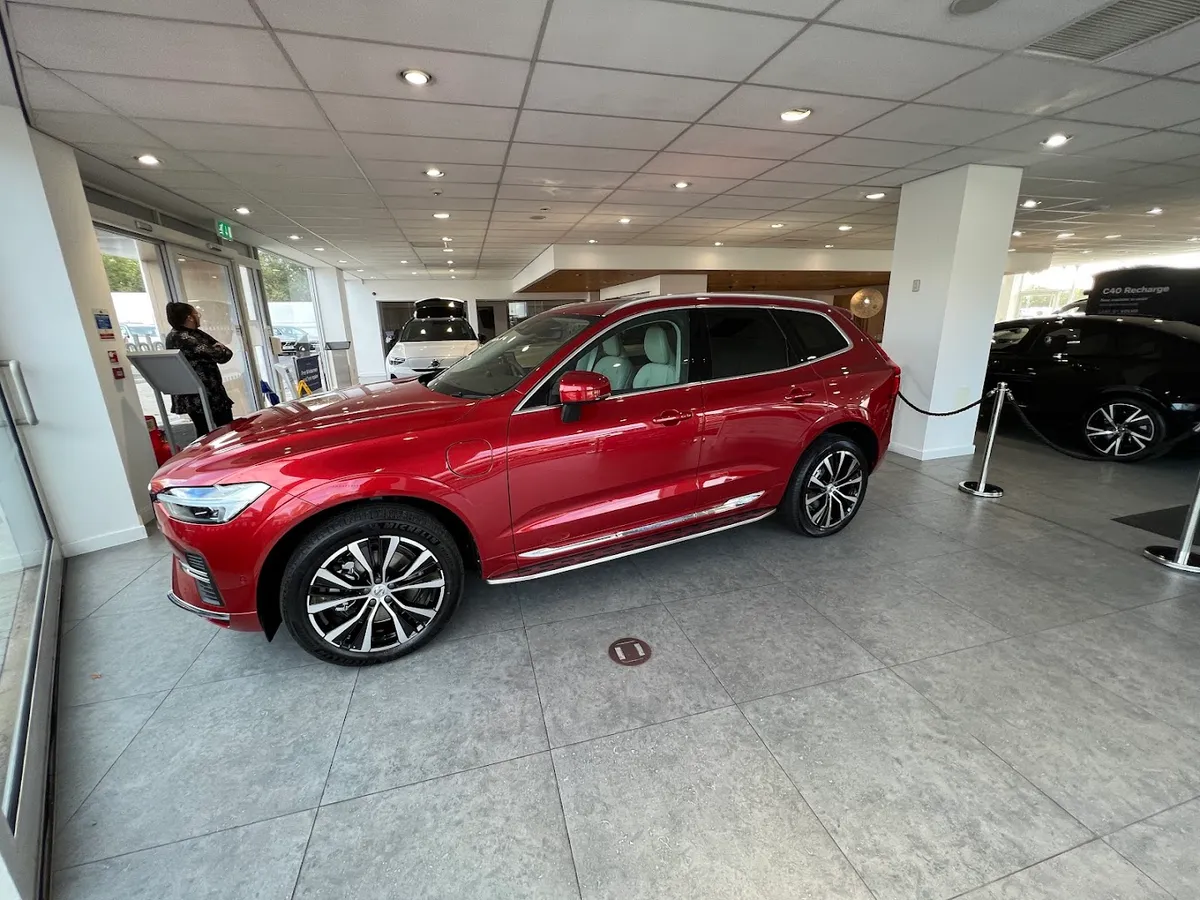 Holdcroft Volvo Stoke photo 7