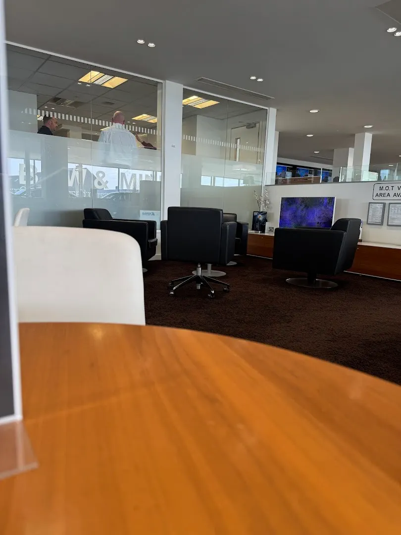 JCT600 BMW Bradford photo 8