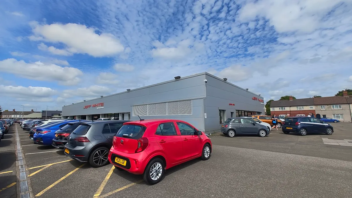 Jeff White Motors Ltd photo 7