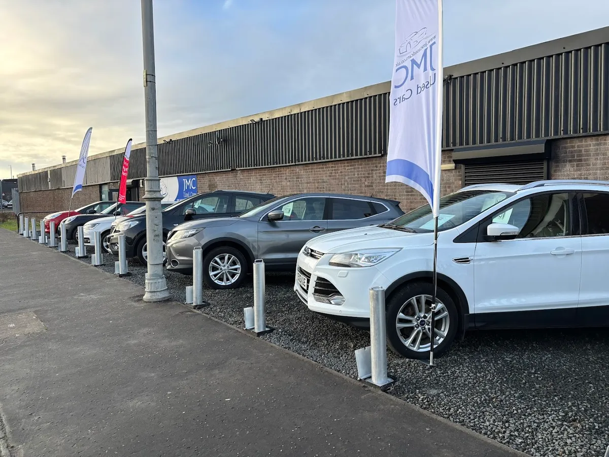 JMC Used Cars Ltd AUTOTRADER RETAILER OF THE YEAR WINNERS photo 10