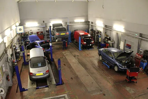 K T Motors — Car inspection station in Glasgow