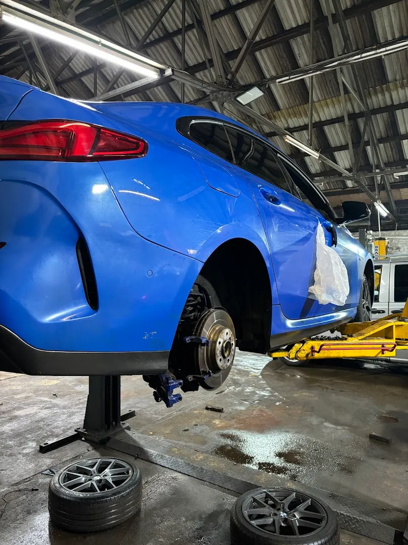 Khan Autos MOT & Service Centre Glasgow photo 10