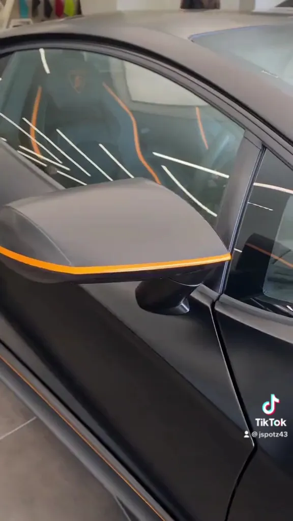 Lamborghini Birmingham photo 2