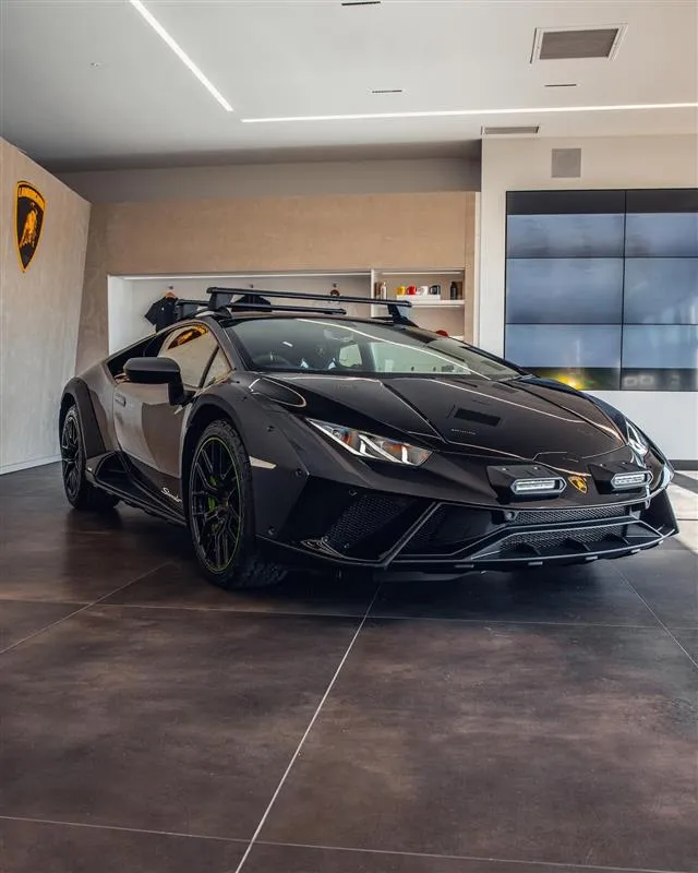 Lamborghini Birmingham photo 4