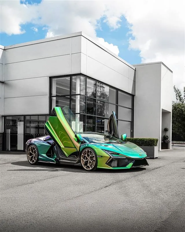 Lamborghini Birmingham photo 5