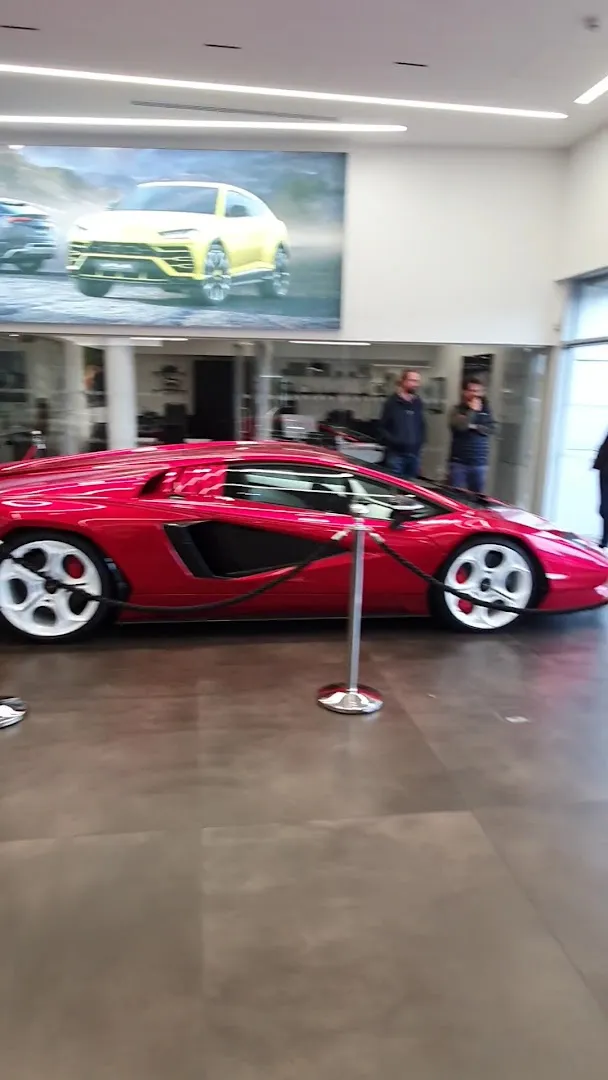 Lamborghini Edinburgh photo 2