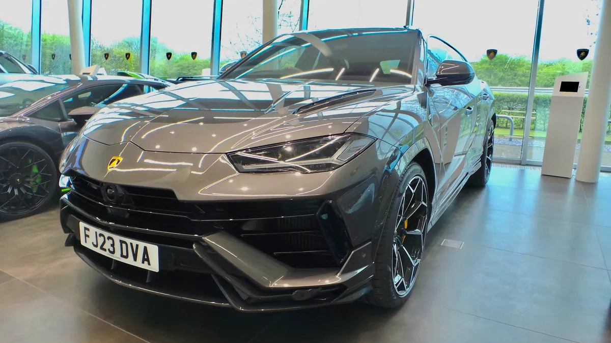 Lamborghini Leicester photo 9