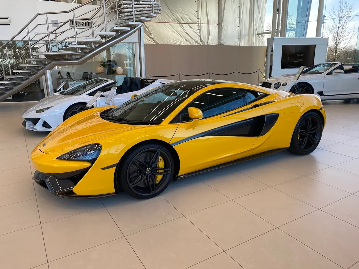 Lamborghini Leicester photo 10