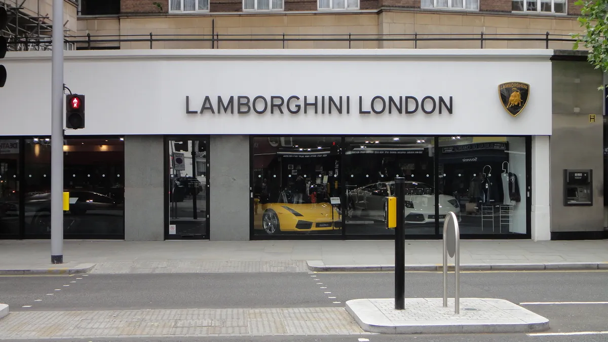 Lamborghini London — Lamborghini dealer in London
