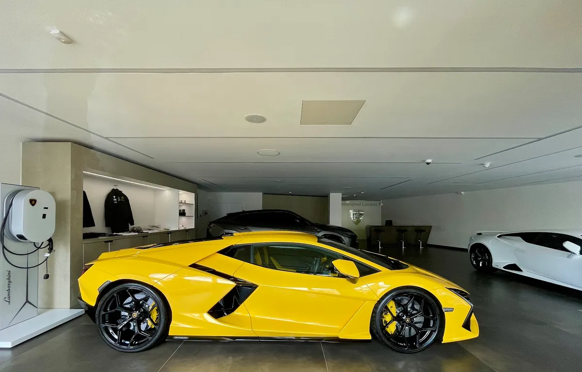 Lamborghini London photo 3