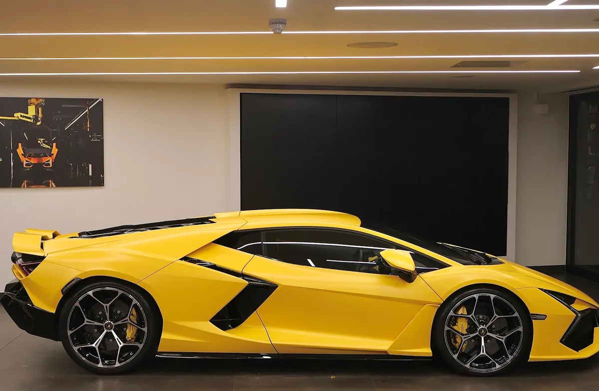 Lamborghini London photo 9