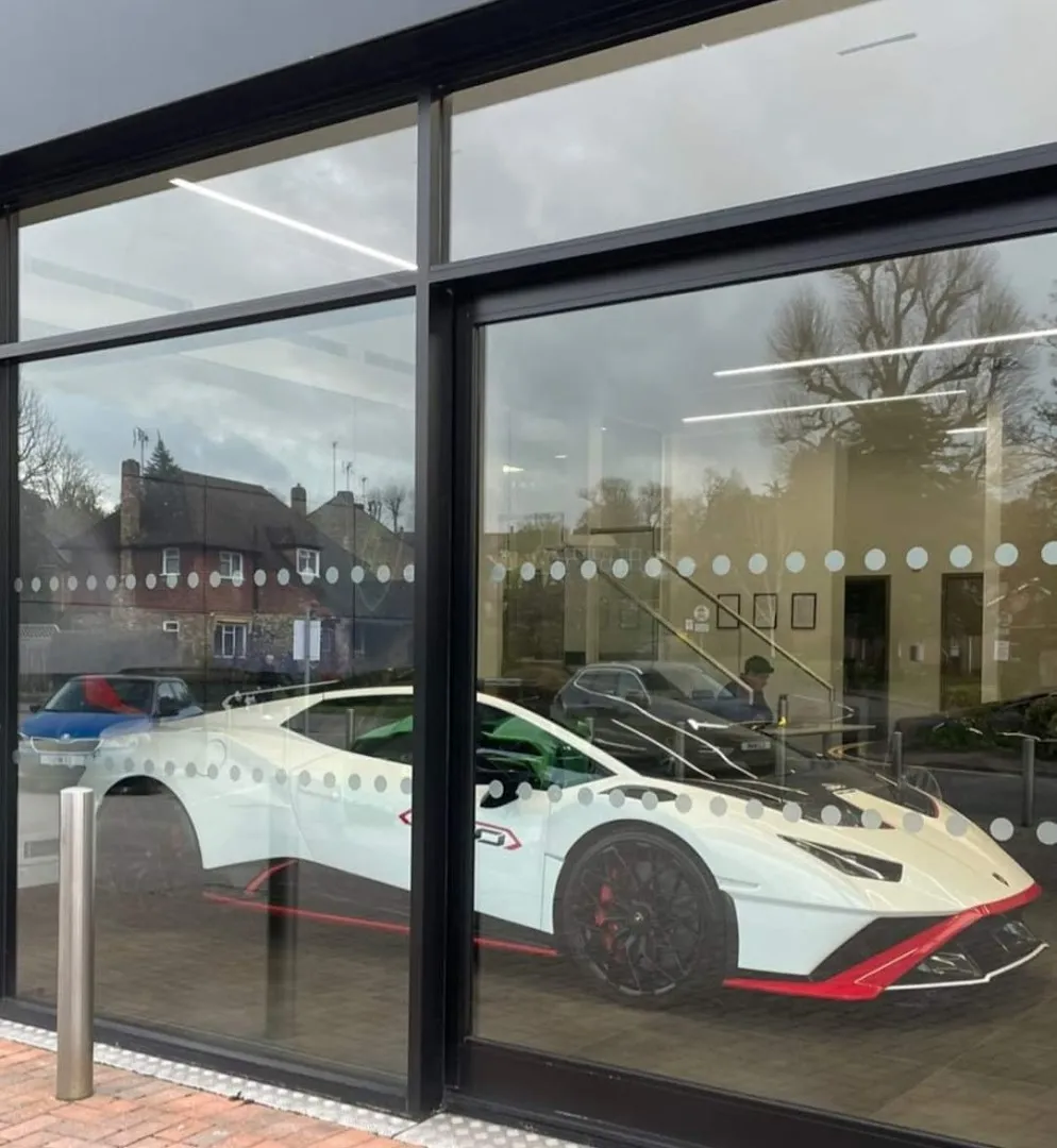 Lamborghini Pangbourne photo 5