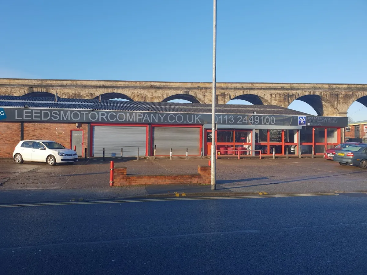 Leeds Motor Co Ltd MOT and Service Centre photo 3