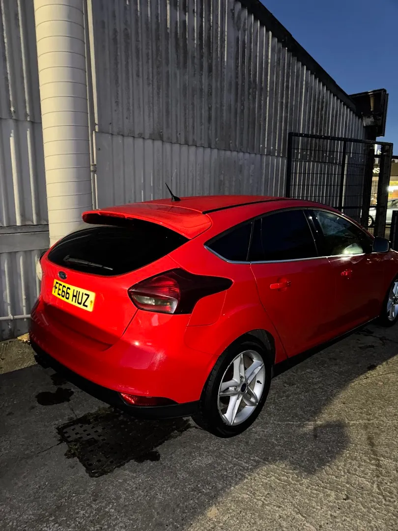 Leeds Motor Co Ltd MOT and Service Centre photo 4