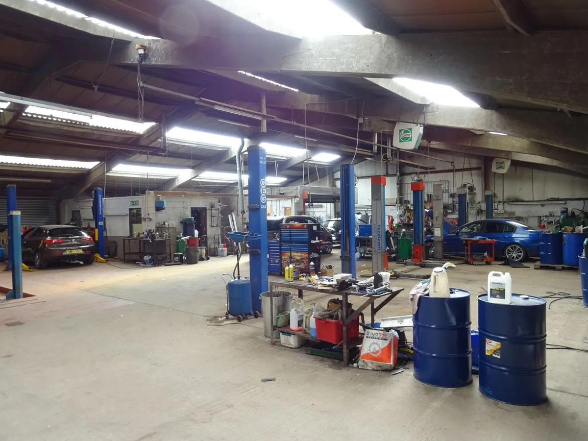 Leeds Motor Company photo 3