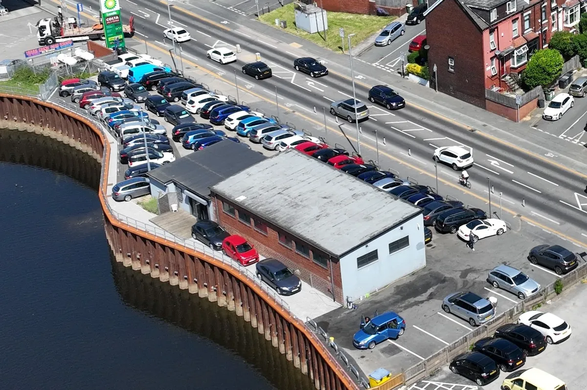 Leeds Motor Company photo 7